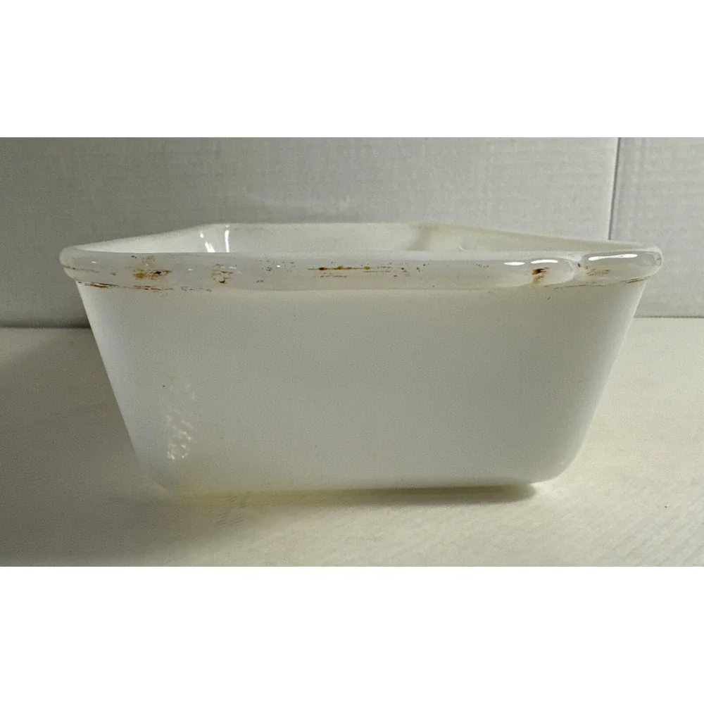 Vintage Anchor Hocking rect. peach blossom 1.5 QT casserole dish made in USA